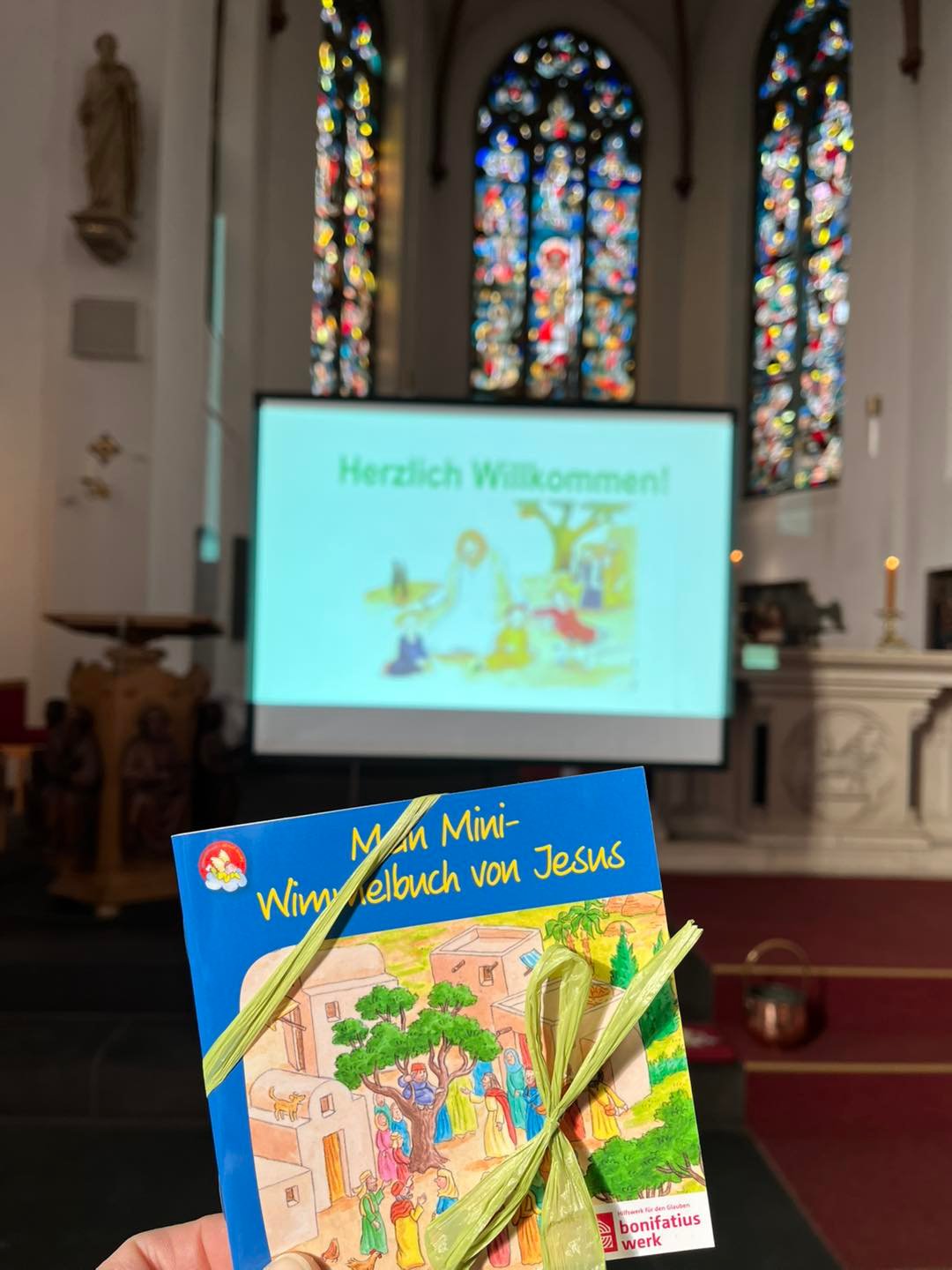 2026-03 Tauferinnerung Jesus Wimmelbuch