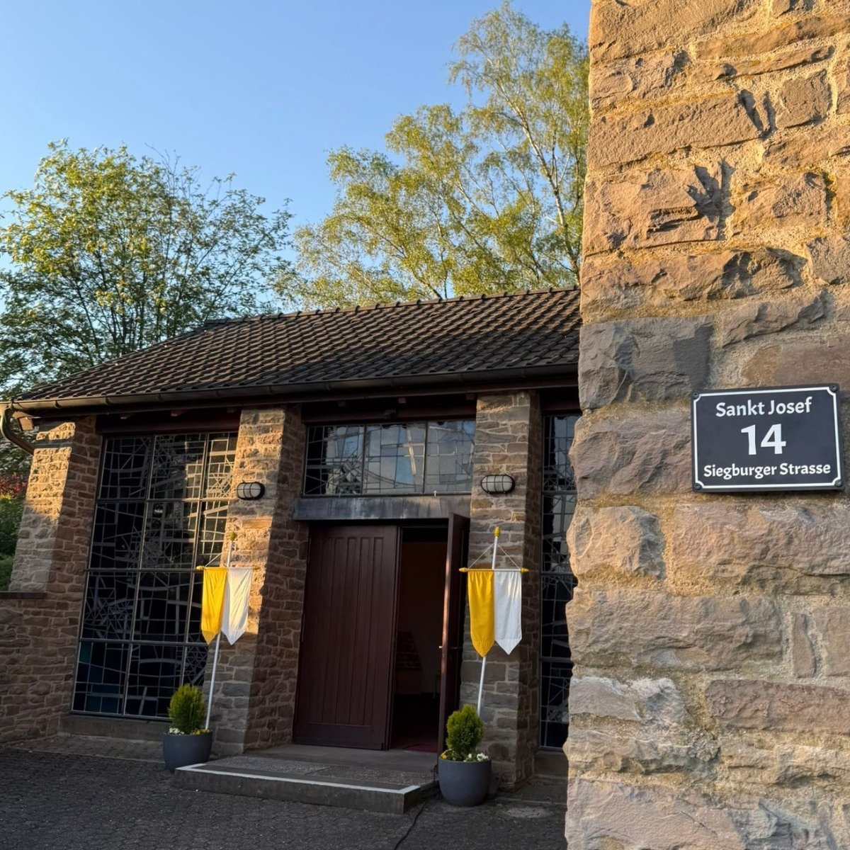 HausNr. für St. Josef 3 (c) Matthias Repp